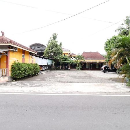 The Joglo Family Hotel Magelang Ngoại thất bức ảnh